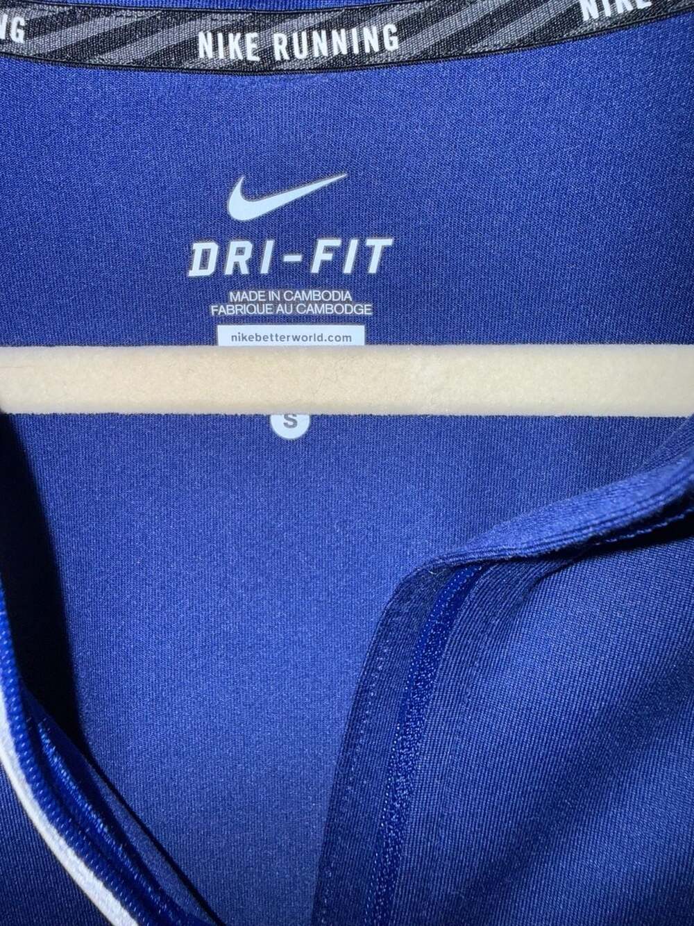 Nike Women's Dri-FIT Team USA Track & Field Half-Zip Running Top - Picture 3 of 3
